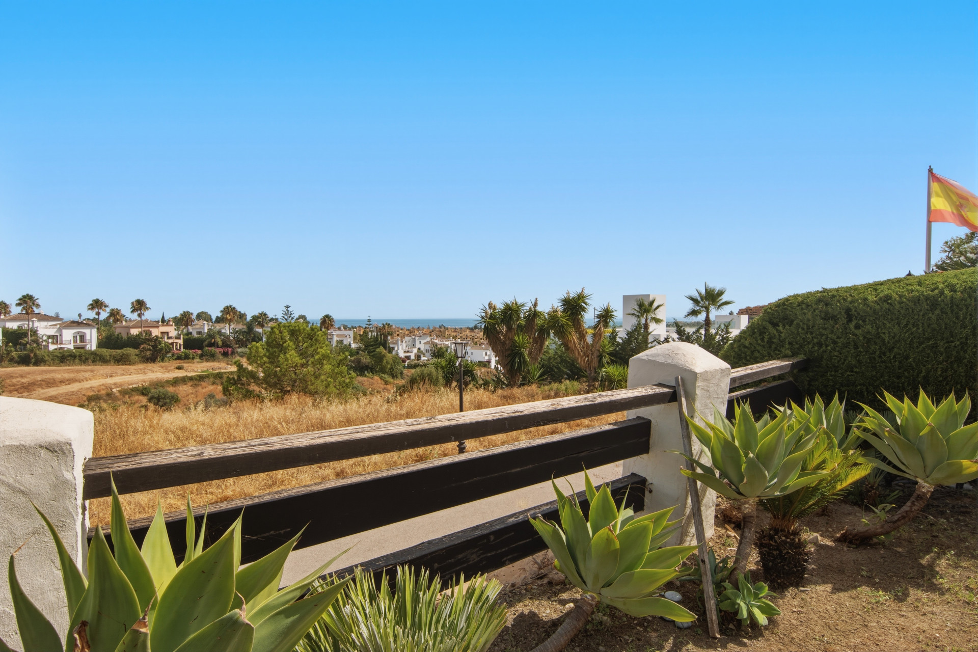 Piso de 2 Dormitorios y 2 Baños en venta en Estepona
