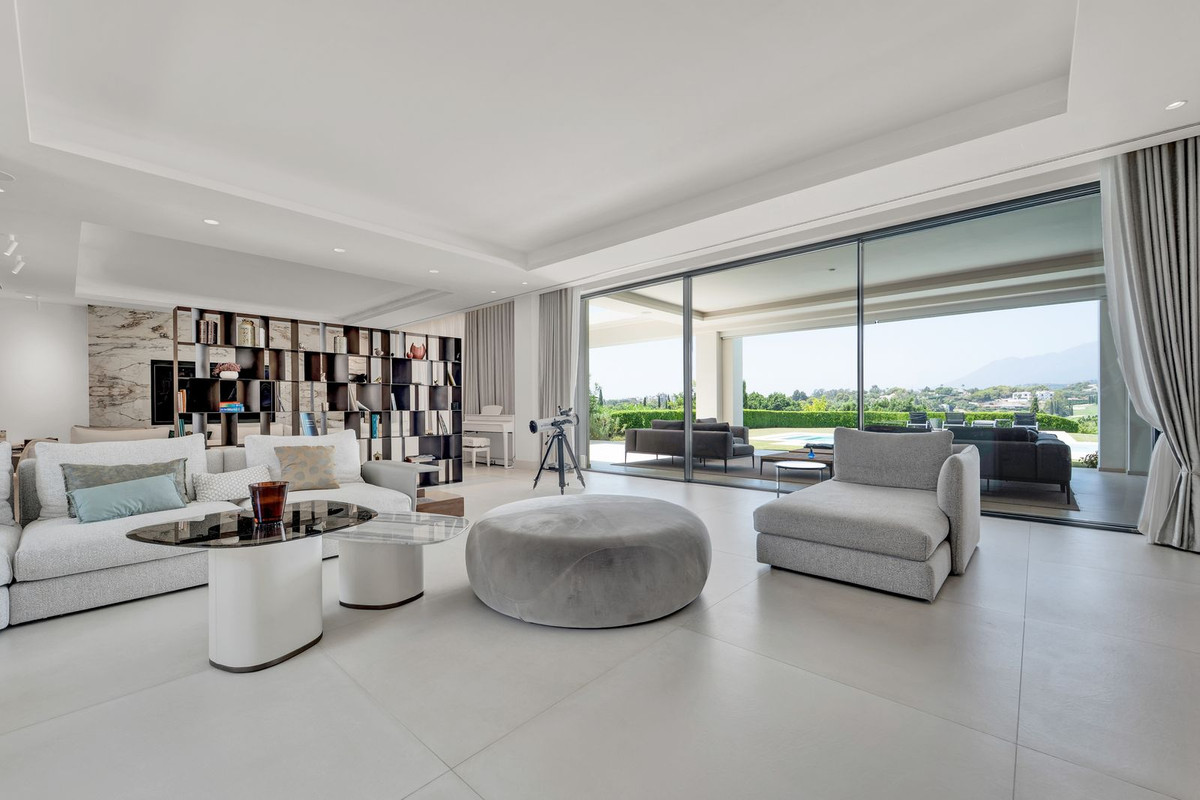 Casa de 5 Dormitorios y 8 Baños en venta en Benahavís