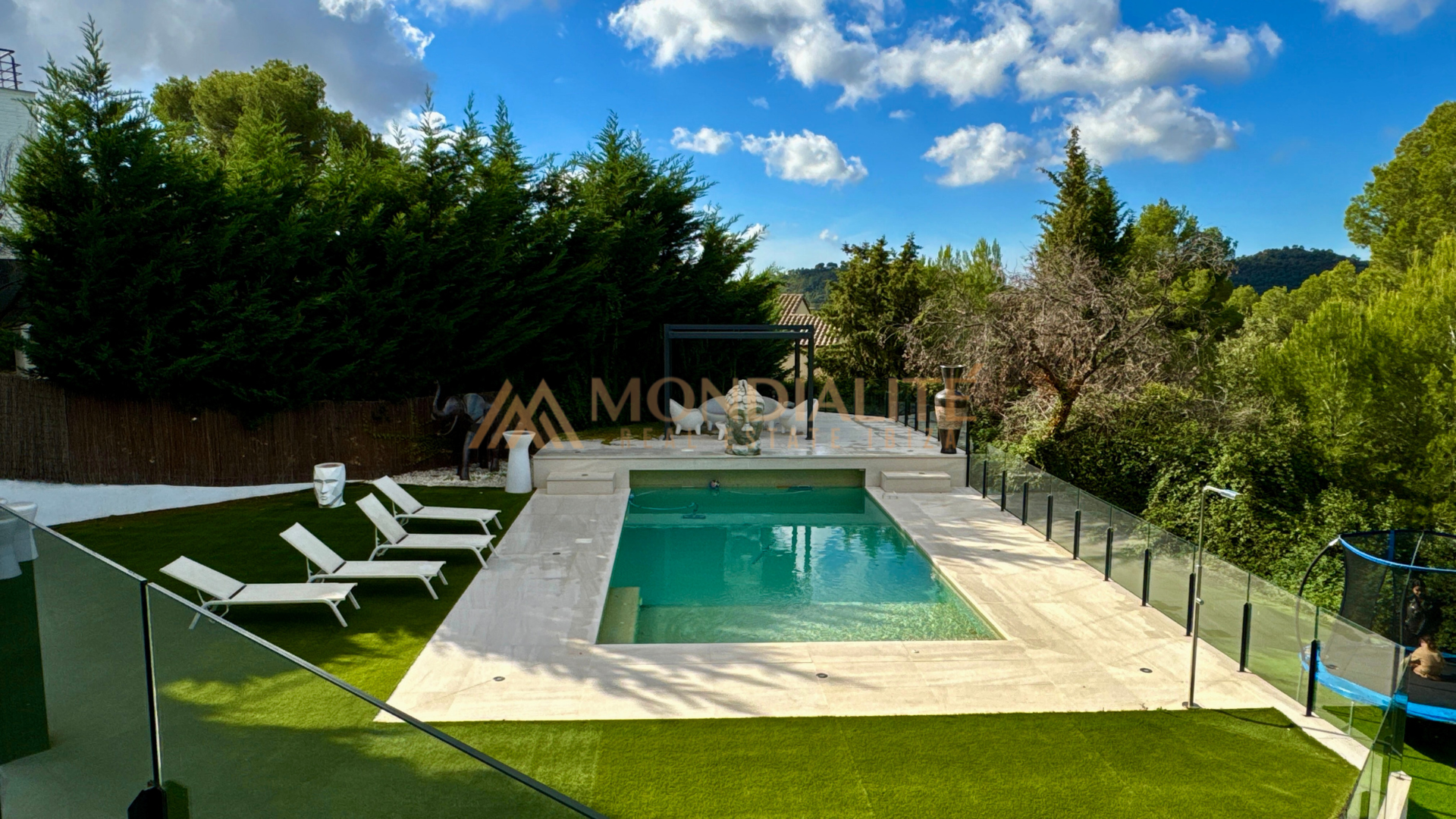 Casa de 7 Dormitorios en venta en Barcelona