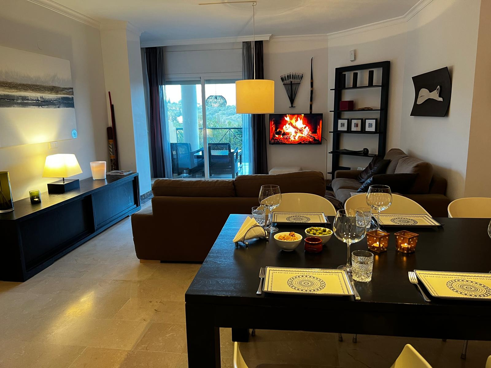 Piso de 3 Dormitorios y 2 Baños en venta en Estepona