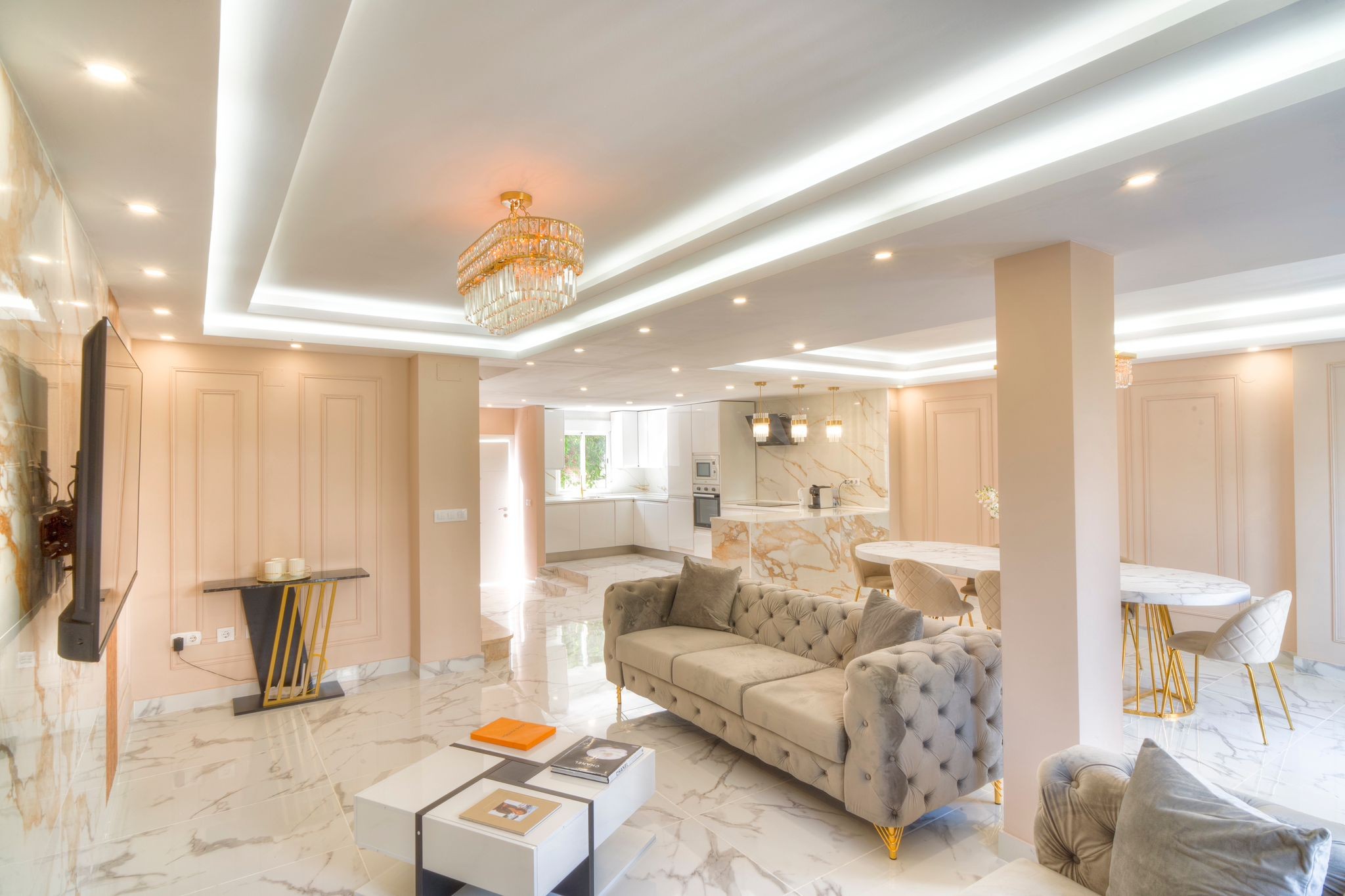 4 Bed - Townhouse for Sale in Nueva Andalucia, Marbella