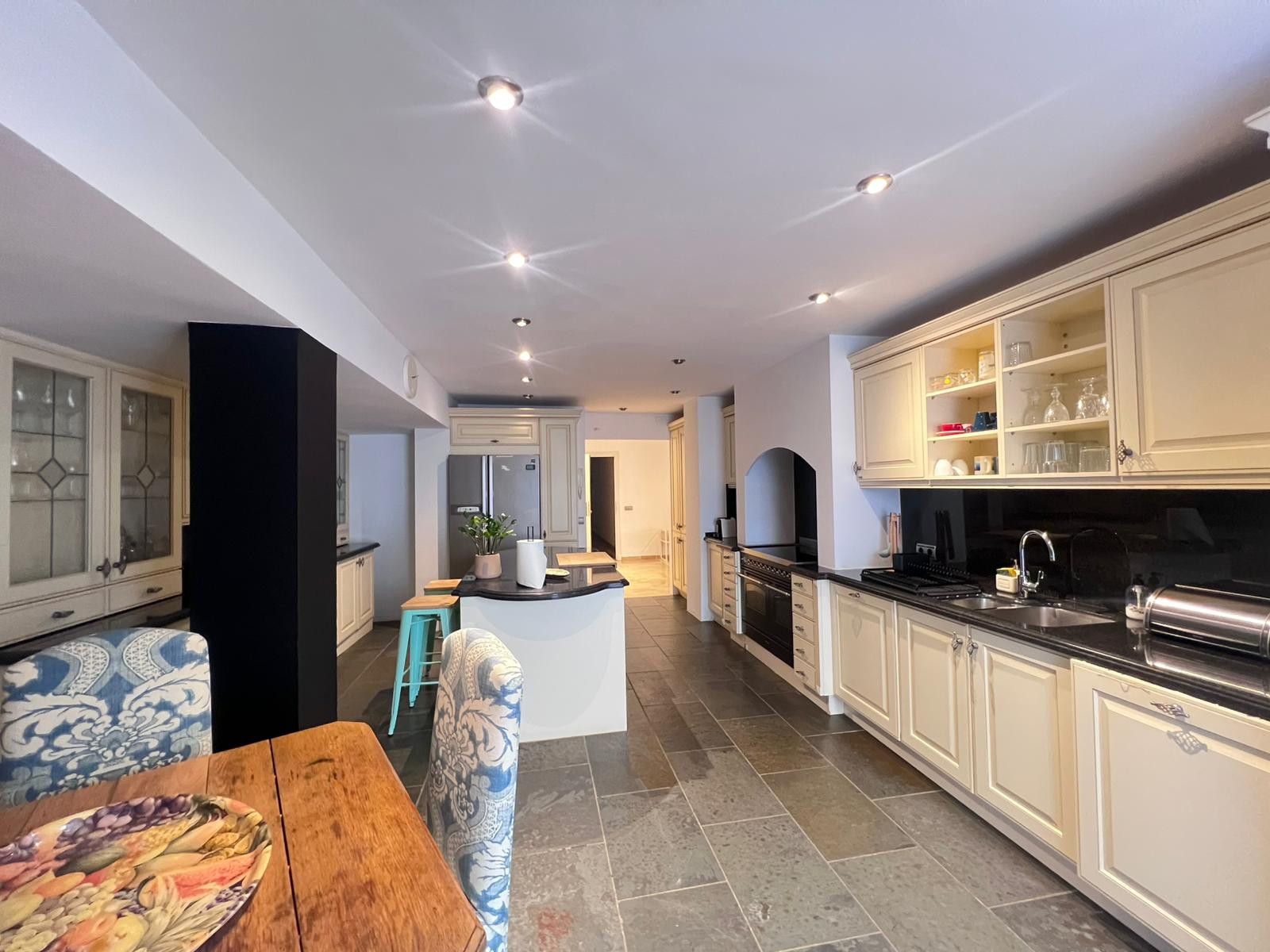 Piso de 2 Dormitorios en venta en Milla de Oro, Marbella