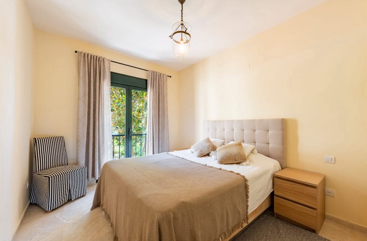 Piso de 2 Dormitorios y 2 Baños en venta en Estepona