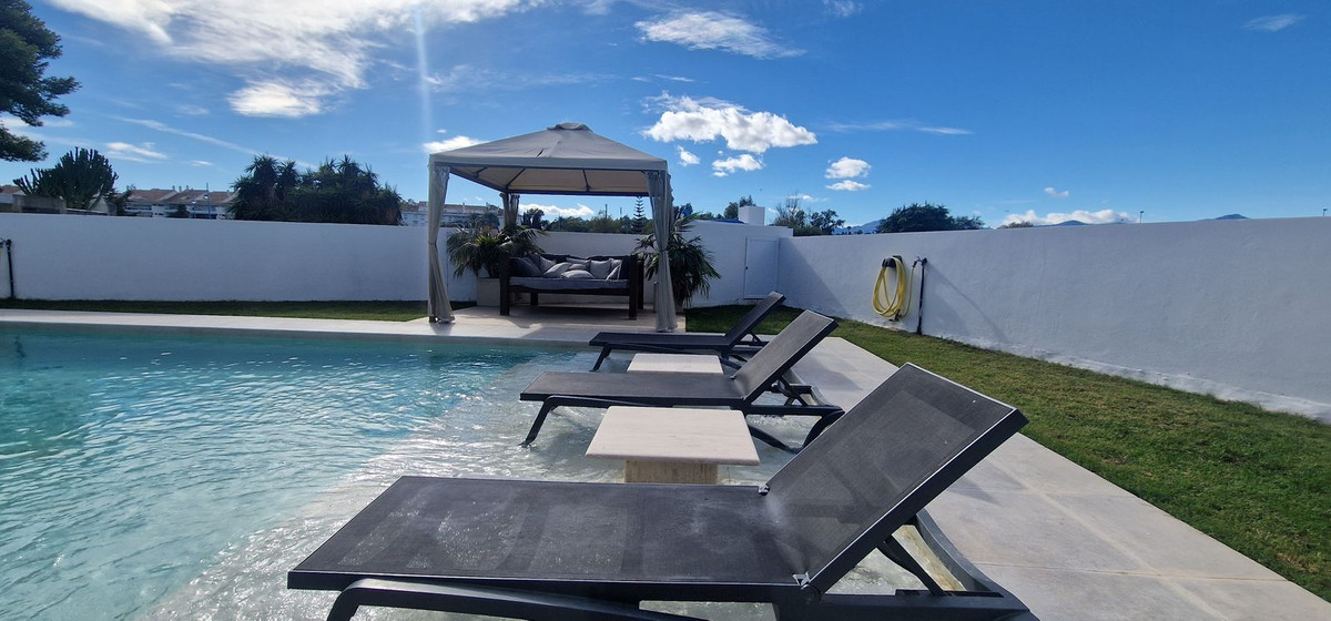 3 кровать Вилла для продажи в San Pedro de Alcántara