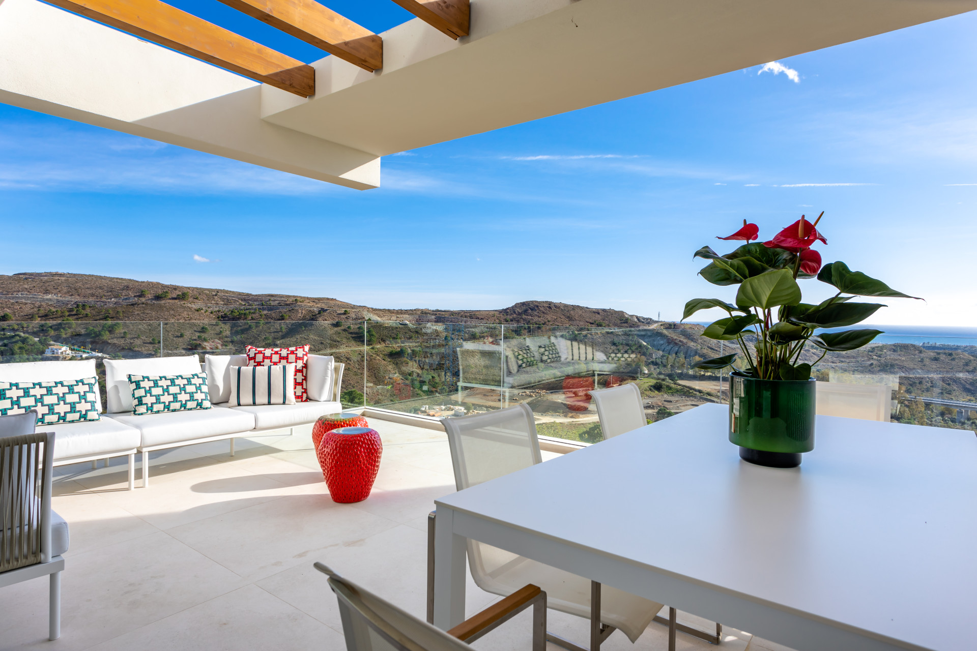 Piso de 2 Dormitorios y 2 Baños en venta en Benahavís