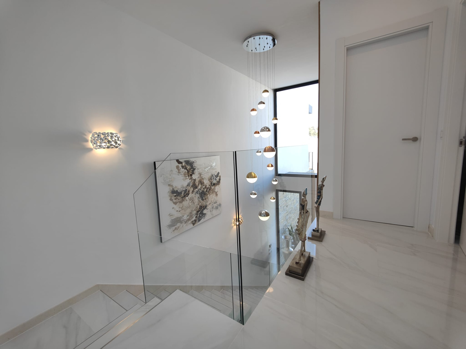 Casa de 5 Dormitorios en venta en Calahonda, Mijas