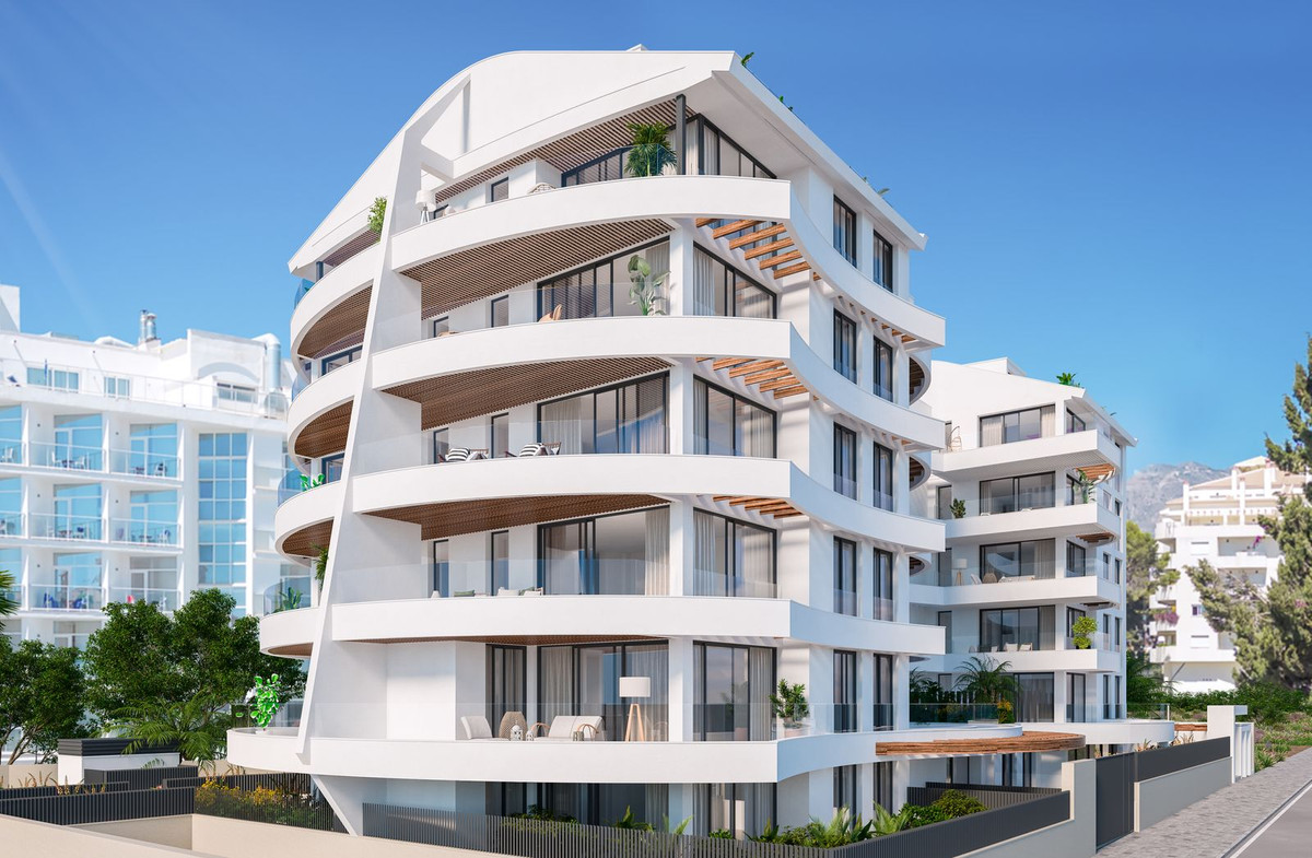 Piso de 3 Dormitorios en venta en Benalmádena Costa