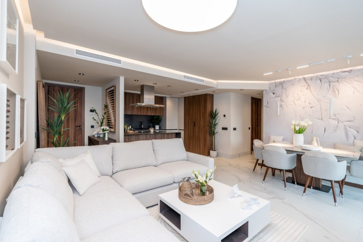 Piso de 3 Dormitorios y 2 Baños en venta en San Pedro de Alcántara