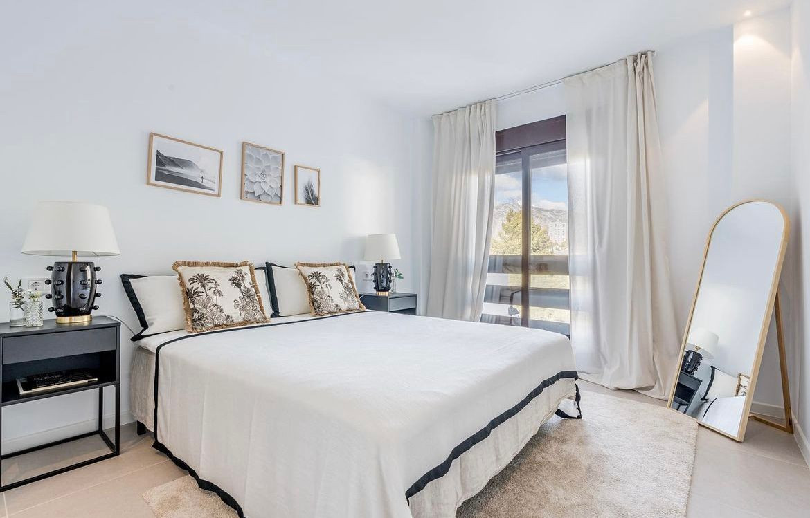 Piso de 3 Dormitorios en venta en Nueva Andalucía, Marbella