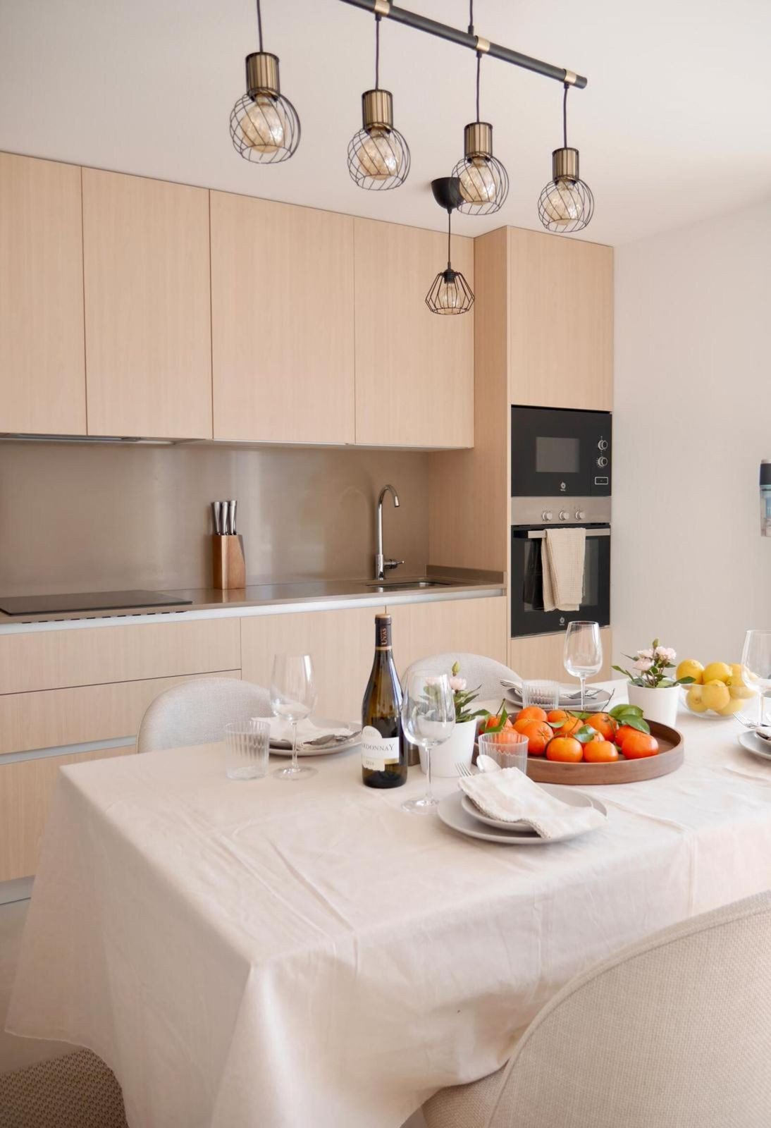 Piso de 2 Dormitorios en venta en Cancelada, Estepona