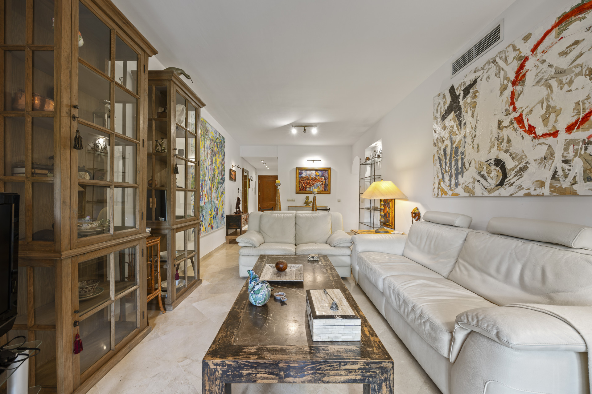 Piso de 3 Dormitorios en venta en El Rosario, Marbella