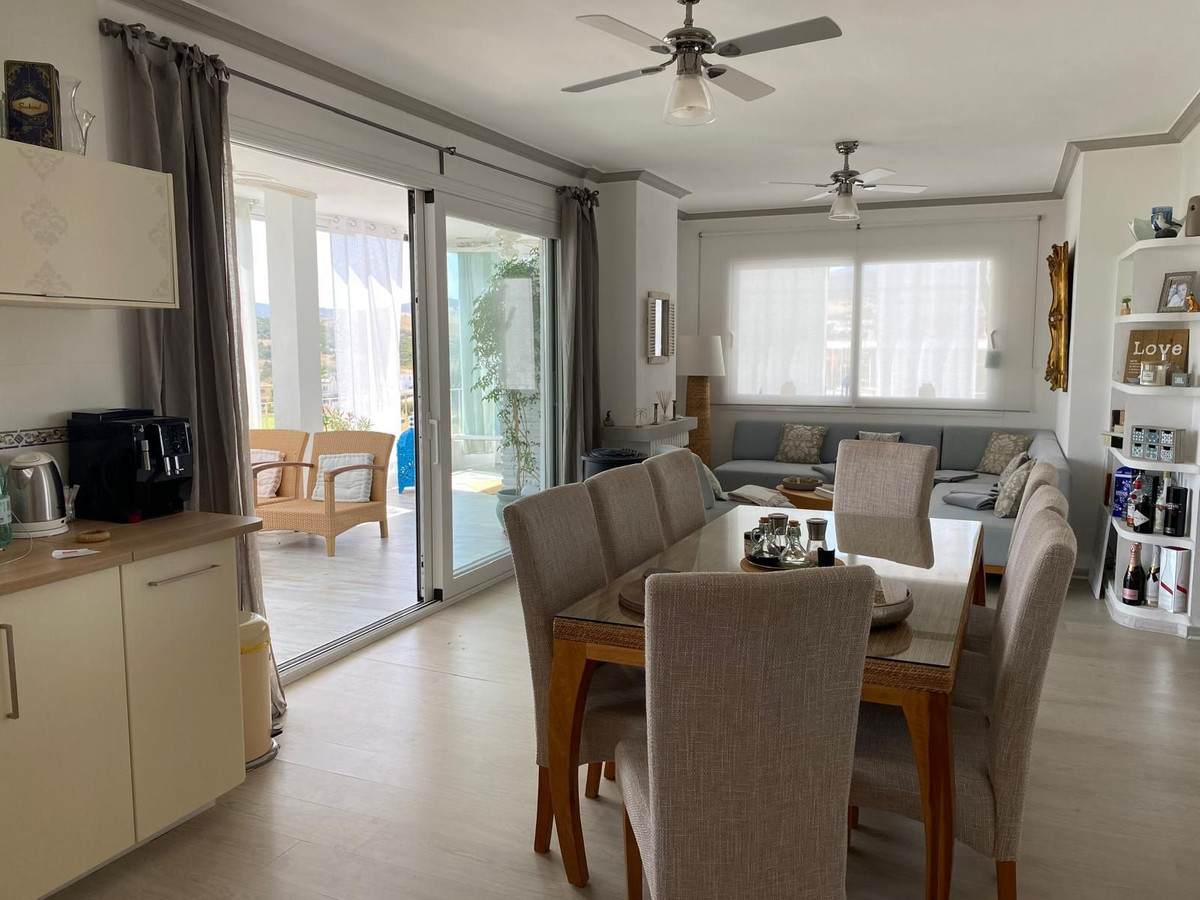 Ático de 2 Dormitorios en venta en Estepona