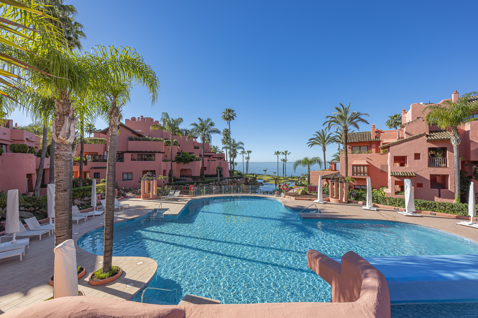 Piso de 3 Dormitorios en venta en Estepona