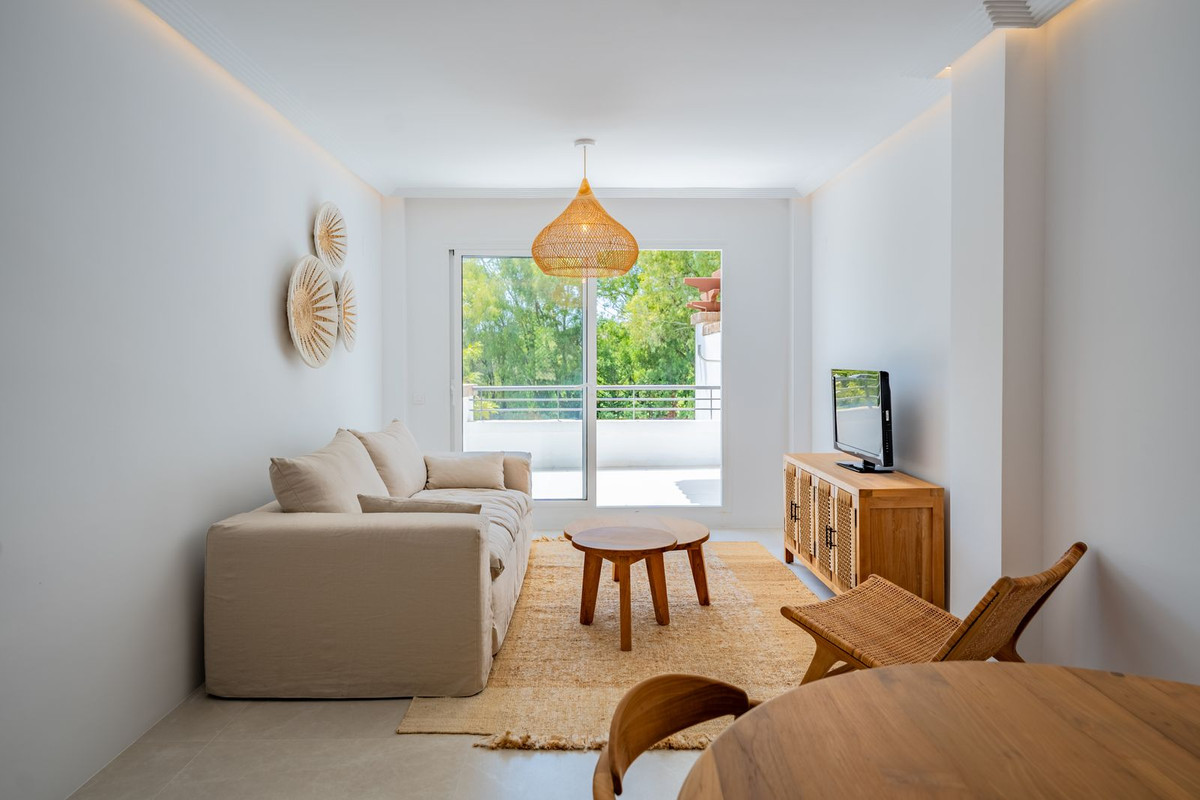 Ático de 2 Dormitorios y 2 Baños en venta en Los Arqueros, Benahavís