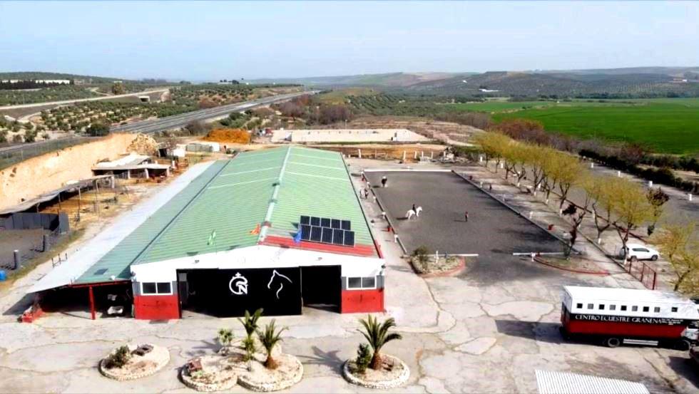 Finca de 2 Dormitorios y 4 Baños en venta en Jaén