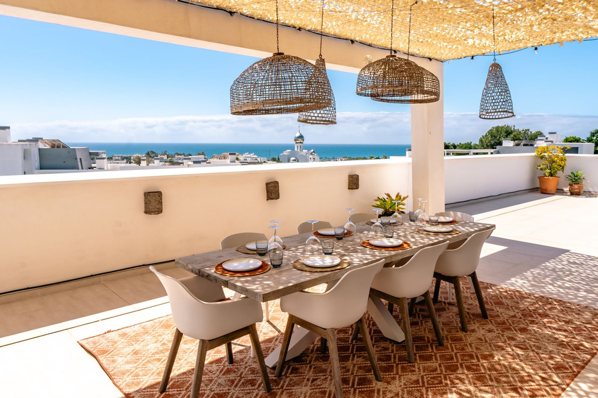 Piso de 4 Dormitorios en venta en Estepona