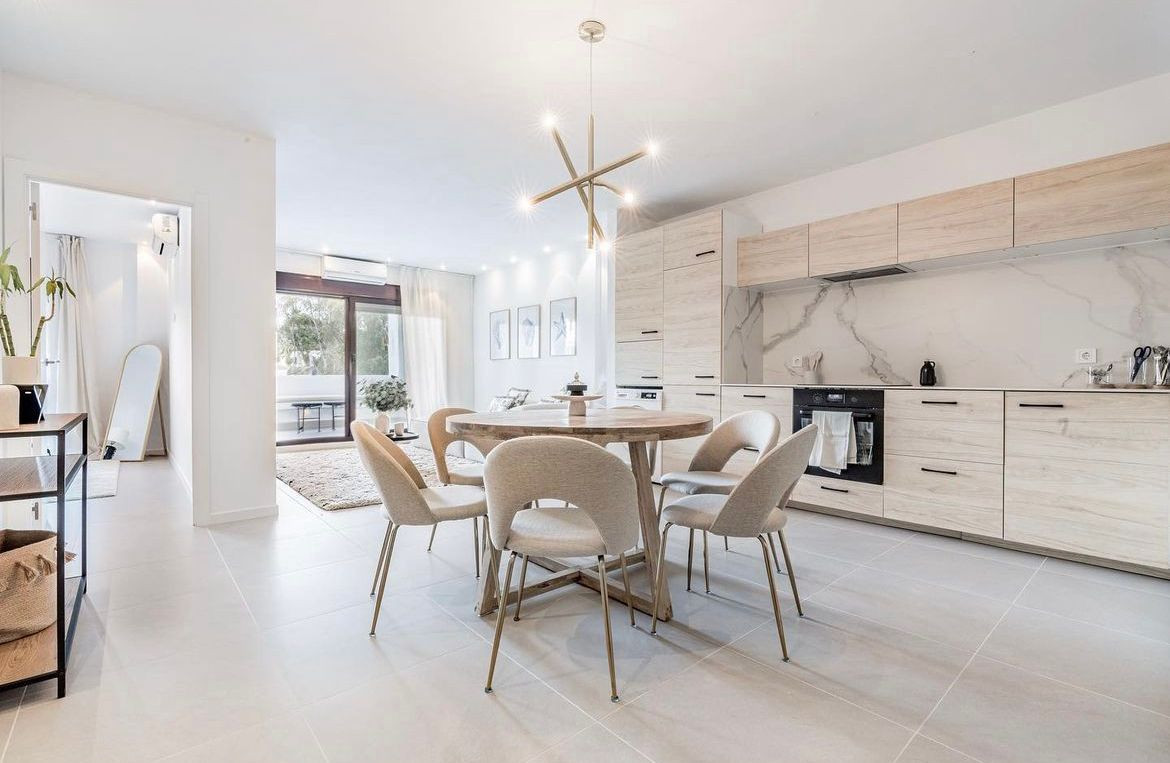 Piso de 3 Dormitorios en venta en Nueva Andalucía, Marbella