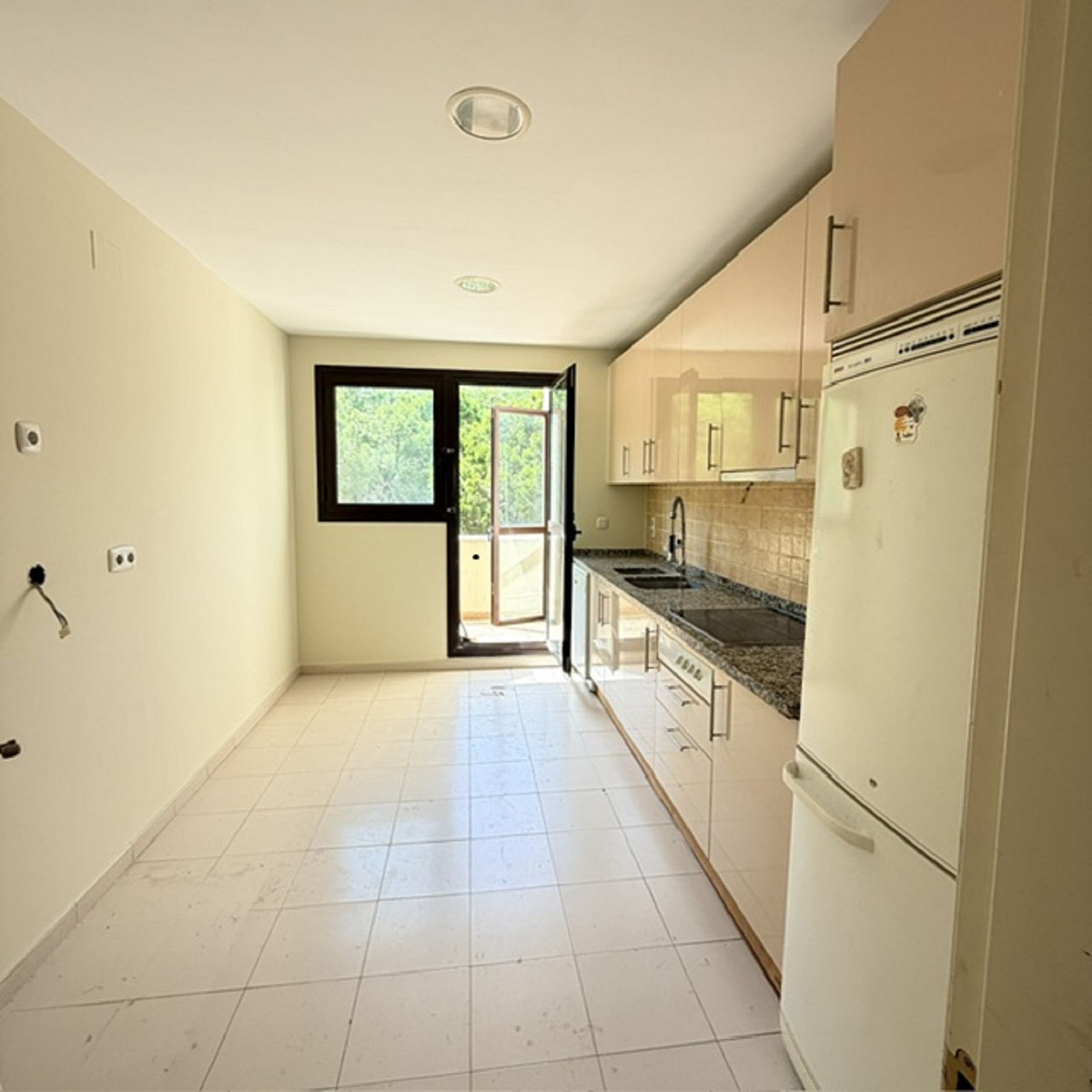 Ático de 3 Dormitorios y 2 Baños en venta en La Quinta, Benahavís