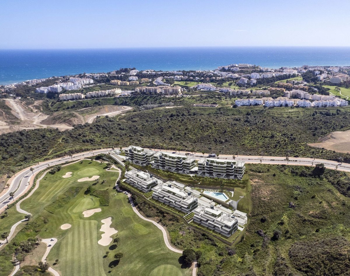 Piso de 2 Dormitorios y 2 Baños en venta en La Cala de Mijas