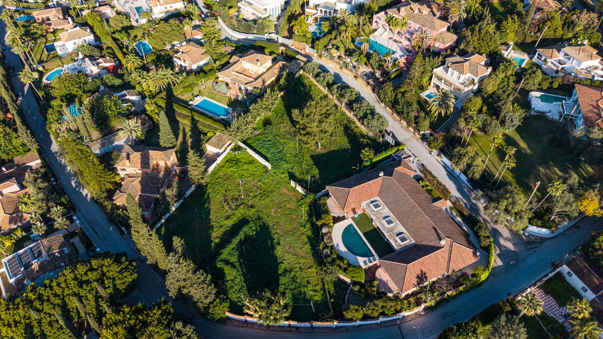 Terreno en venta en Milla de Oro, Marbella