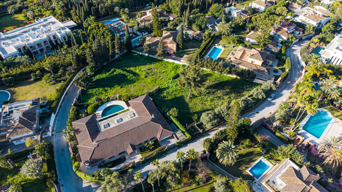 Terreno en venta en Milla de Oro, Marbella