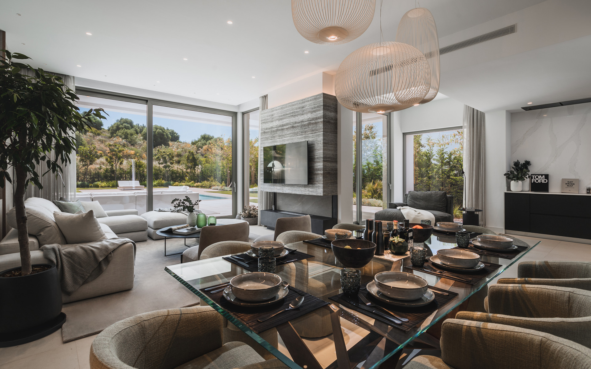 Casa de 4 Dormitorios en venta en El Paraíso, Estepona