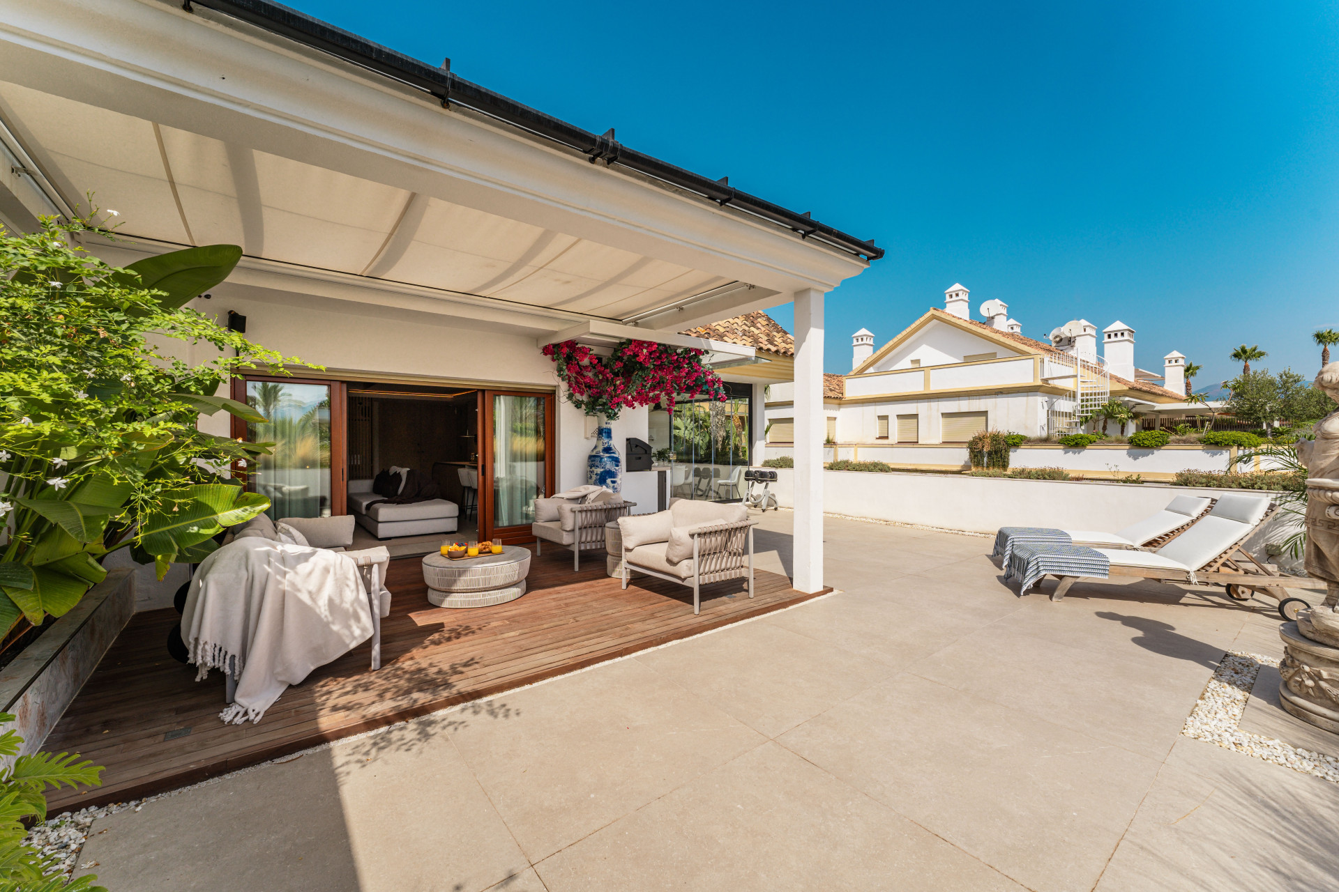 Ático de 3 Dormitorios y 3 Baños en venta en Milla de Oro, Marbella