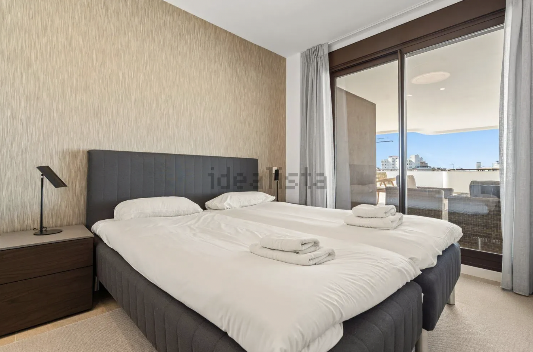 Piso de 3 Dormitorios y 2 Baños en alquiler en Elda