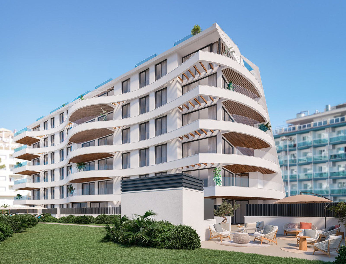 Piso de 3 Dormitorios en venta en Benalmádena Costa