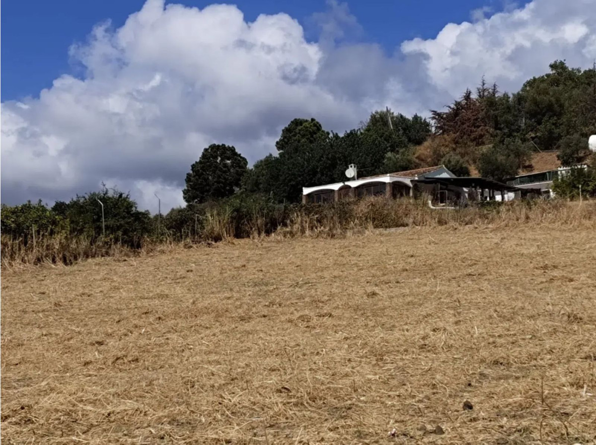 Terreno en venta en Estepona