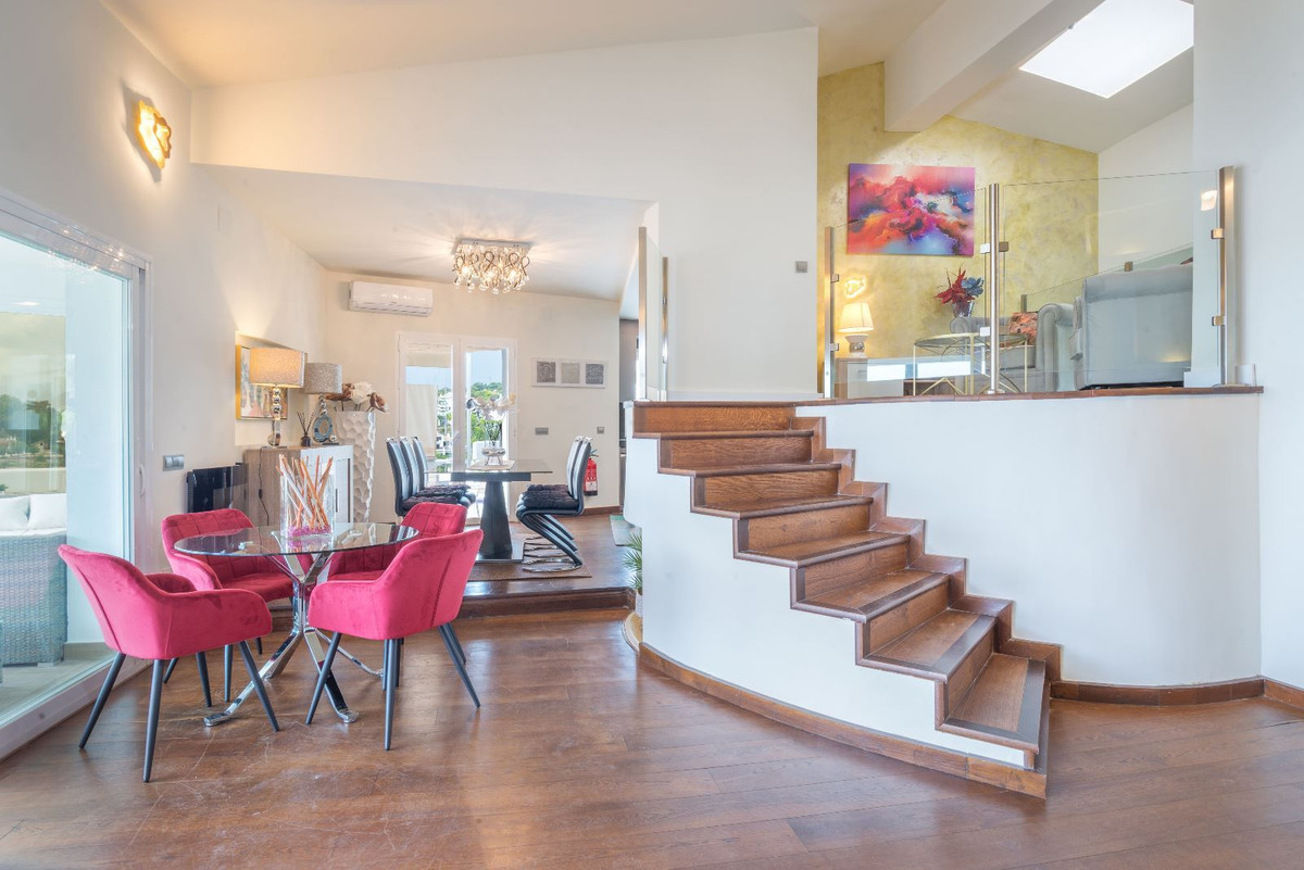 Casa de 7 Dormitorios y 5 Baños en venta en Marbella