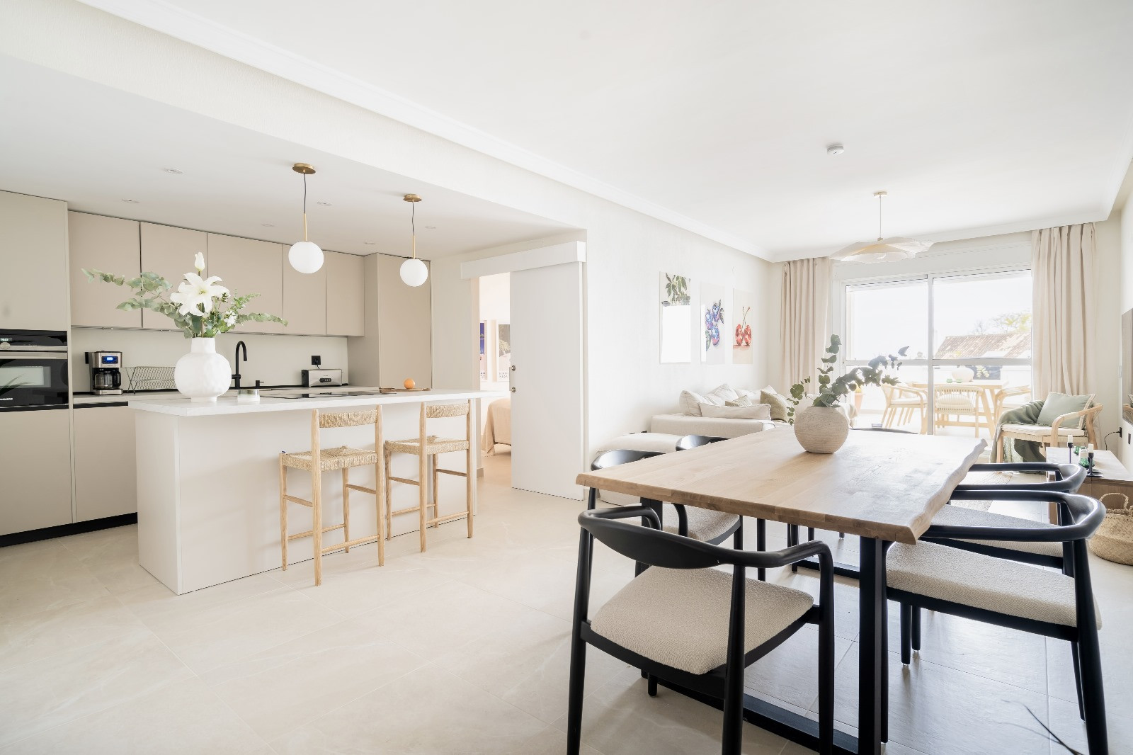 Piso de 3 Dormitorios en venta en Nueva Andalucía, Marbella