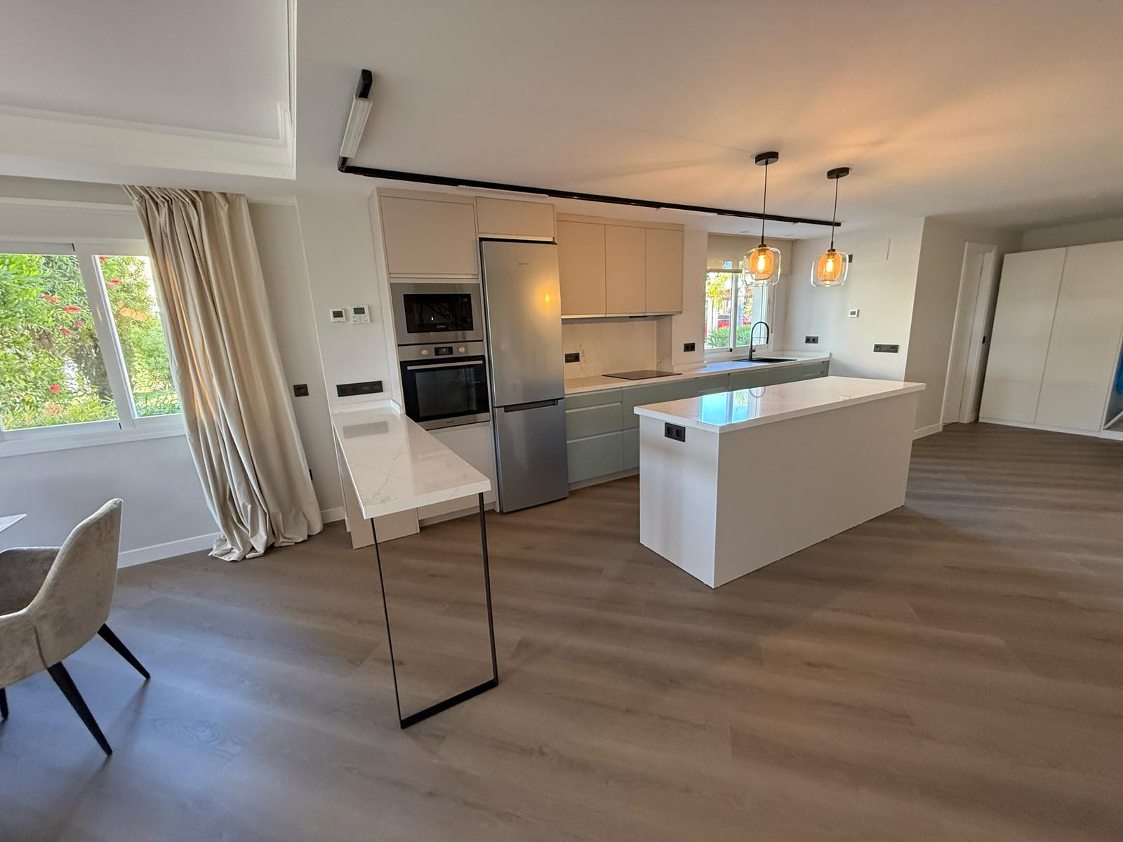 Piso de 3 Dormitorios y 3 Baños en venta en Estepona