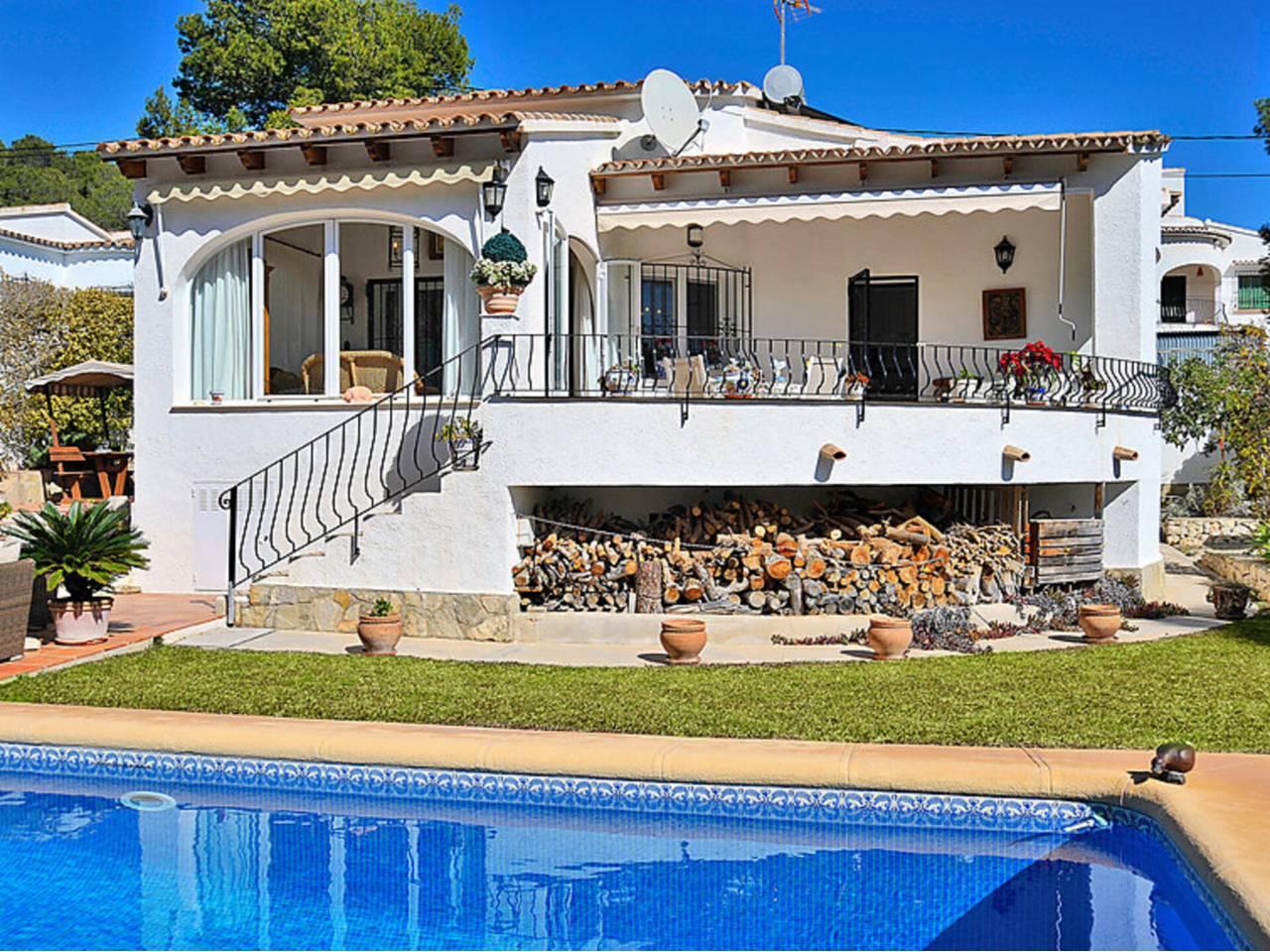 Casa Adosada de 2 Dormitorios en venta en Moraira