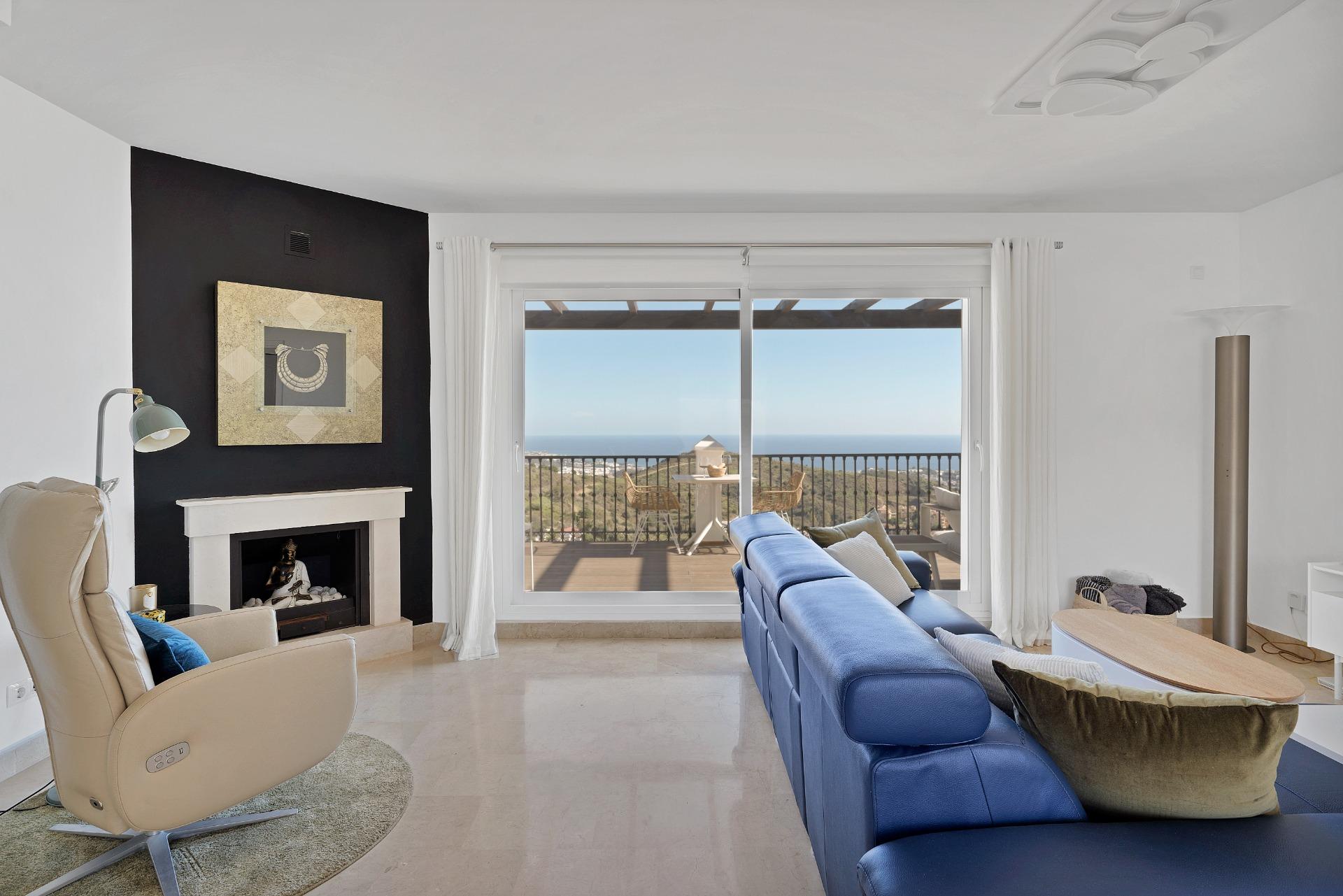 2 Bed, 2 Bath - Penthouse for Sale in Calahonda, Mijas