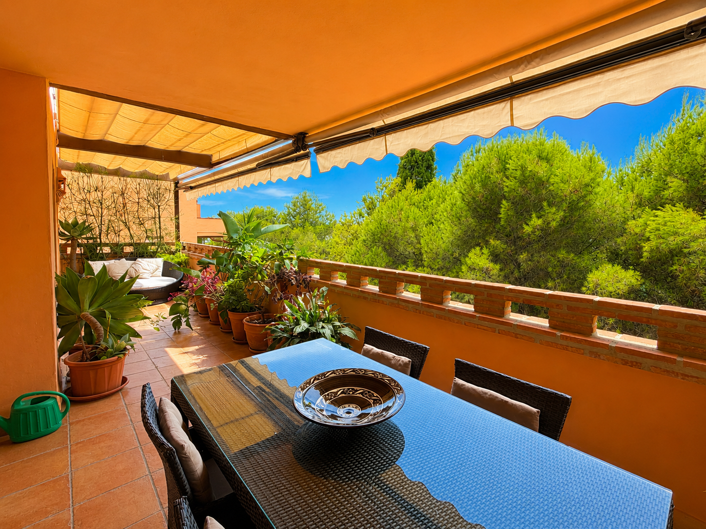Piso de 3 Dormitorios en venta en Milla de Oro, Marbella