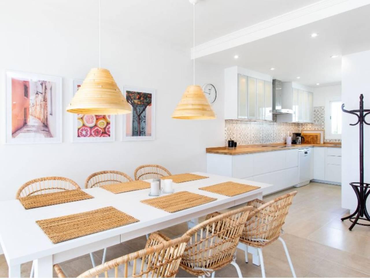 Casa Adosada de 3 Dormitorios en venta en Torrox Costa