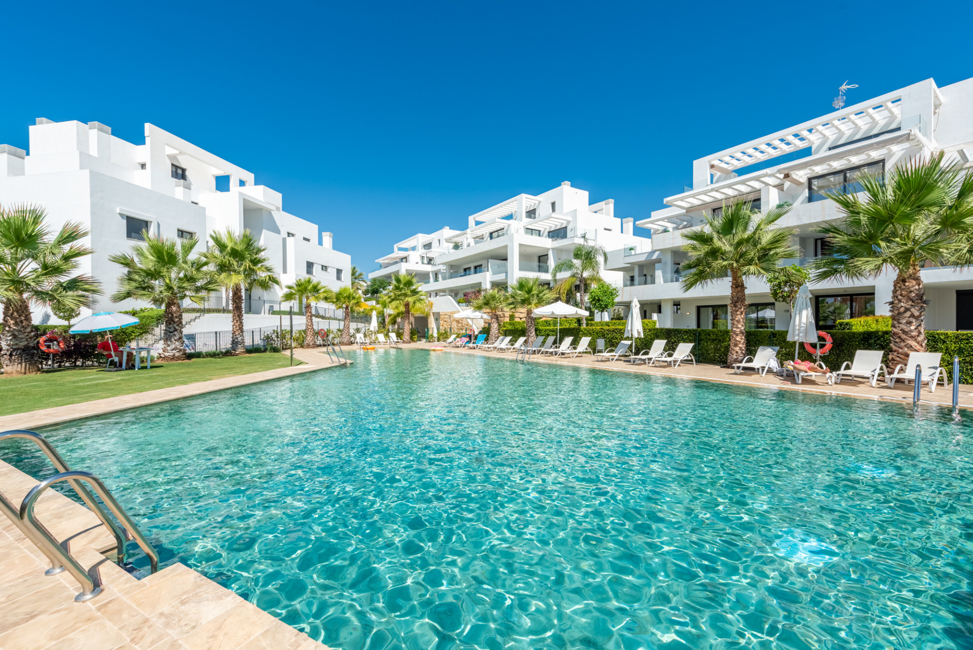 2 кровать 2 ванна Квартира для продажи в El Paraiso, Estepona