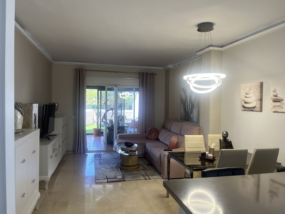 Ático de 3 Dormitorios en venta en Estepona