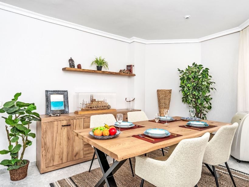 Piso de 3 Dormitorios en venta en Arroyo de la Miel, Benalmádena