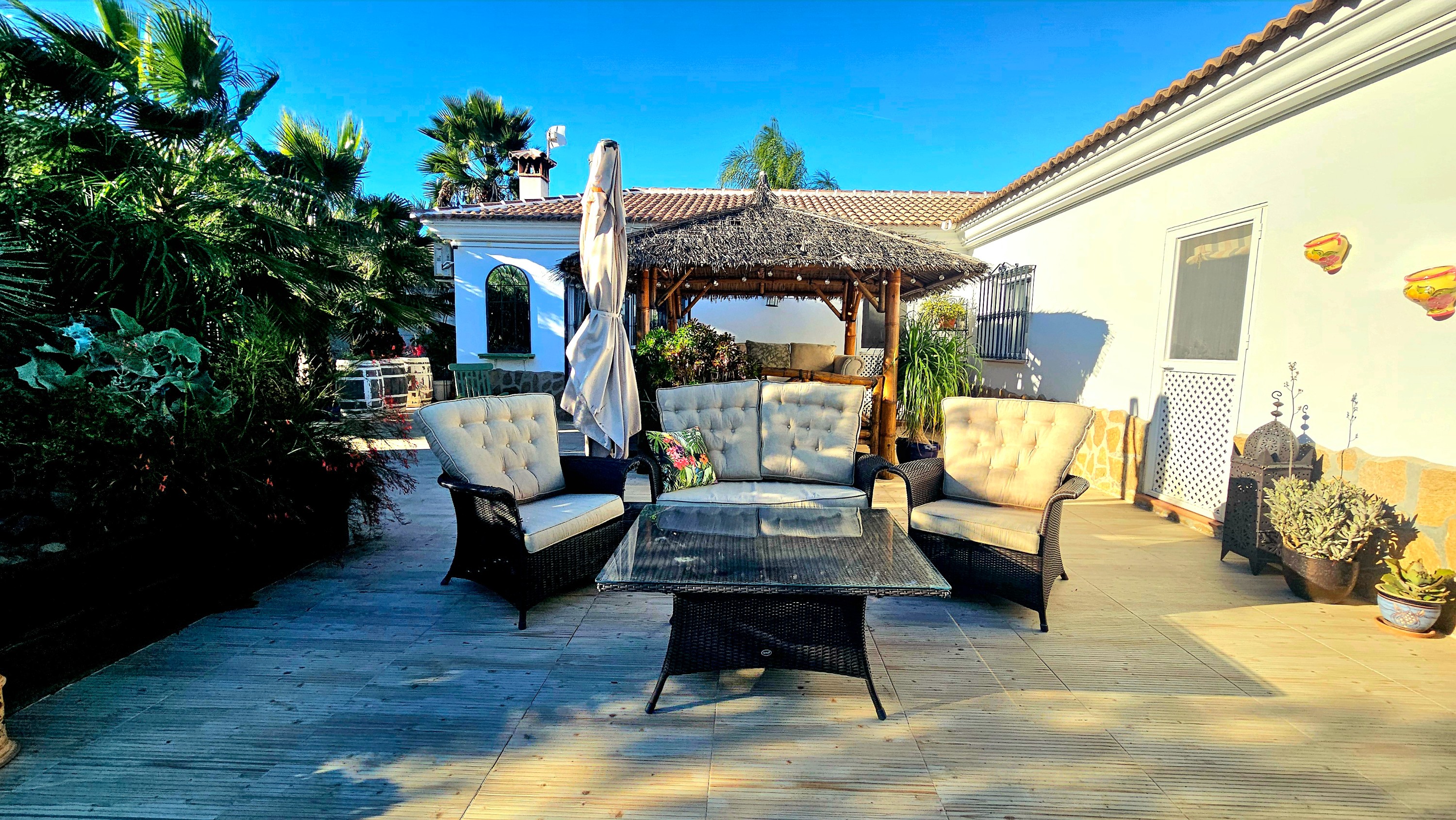 Casa de 3 Dormitorios y 2 Baños en venta en Tolox