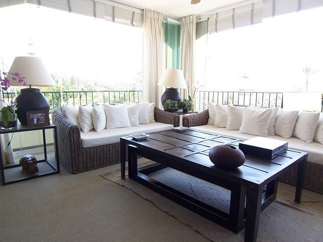 Piso de 4 Dormitorios en venta en Río Real, Marbella