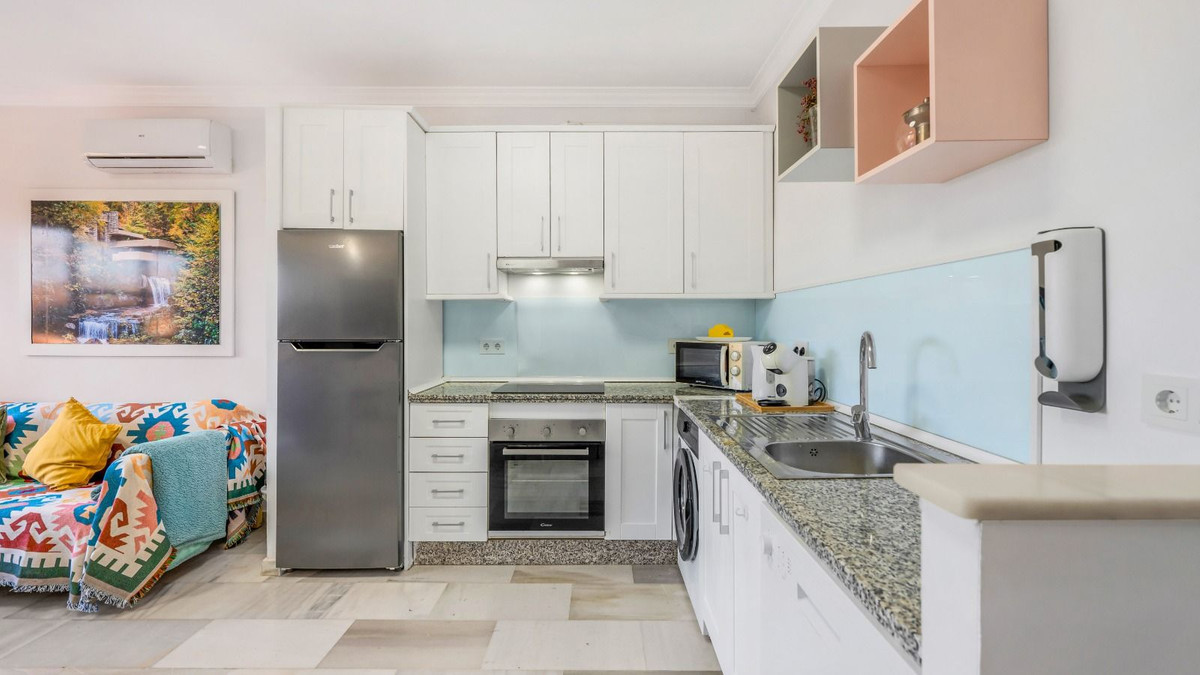 Piso de 2 Dormitorios y 1 Baño en venta en Riviera del Sol, Mijas