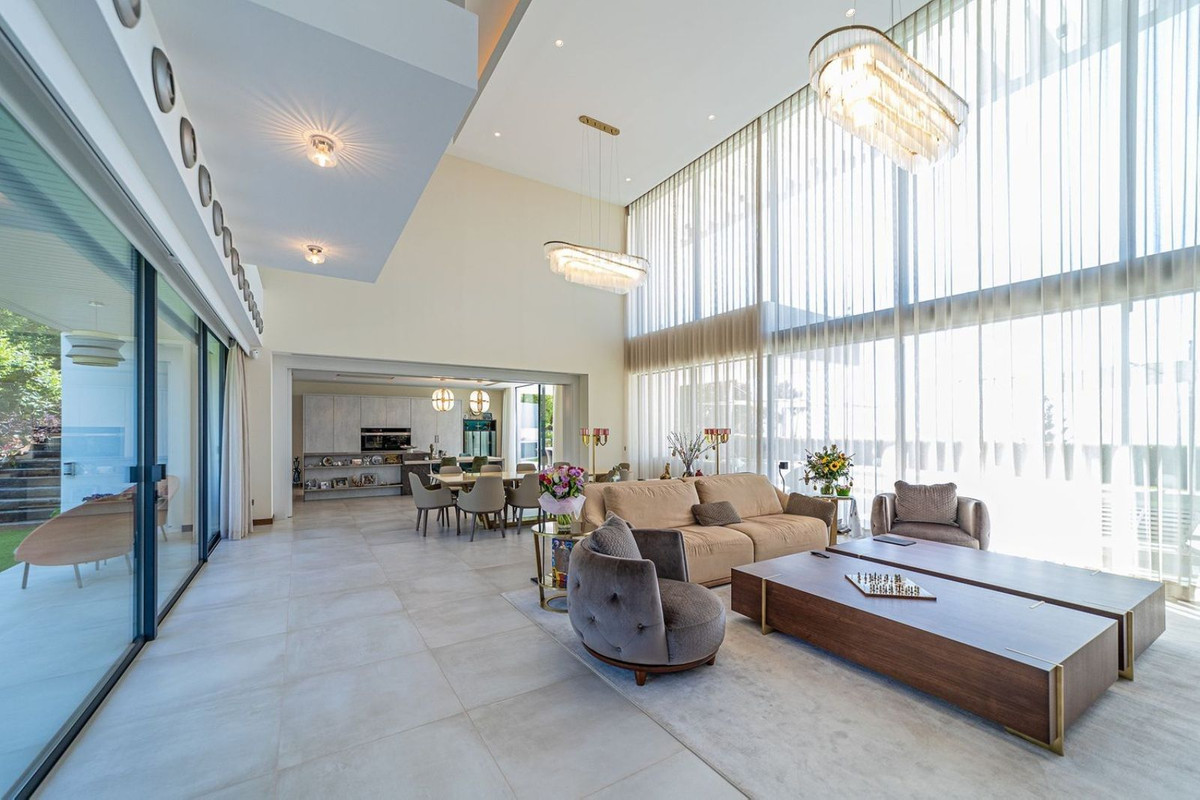 Casa de 5 Dormitorios en venta en Benahavís