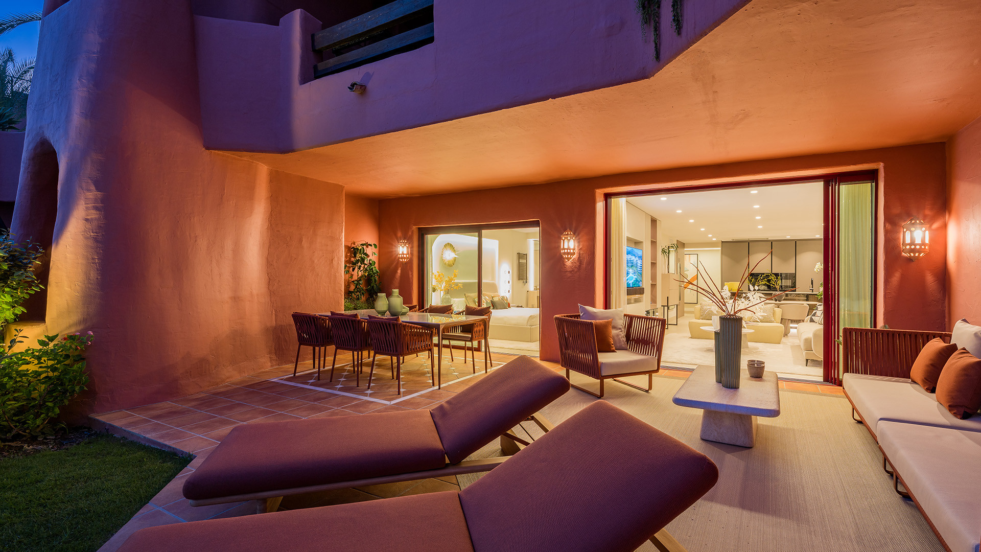 Piso de 3 Dormitorios y 2 Baños en venta en Estepona