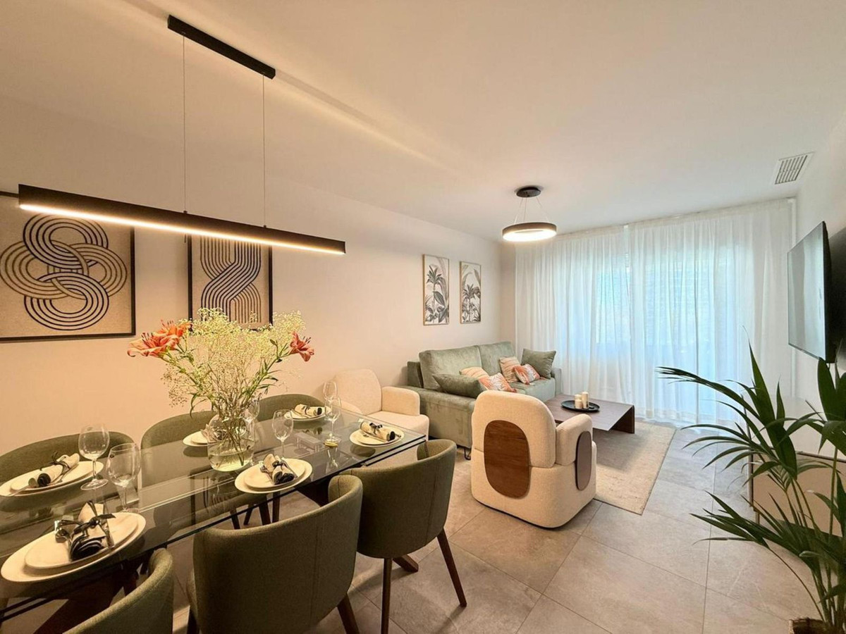 Piso de 3 Dormitorios y 2 Baños en venta en Marbella