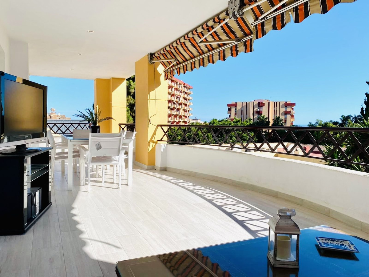 Piso de 3 Dormitorios en venta en Benalmádena Costa