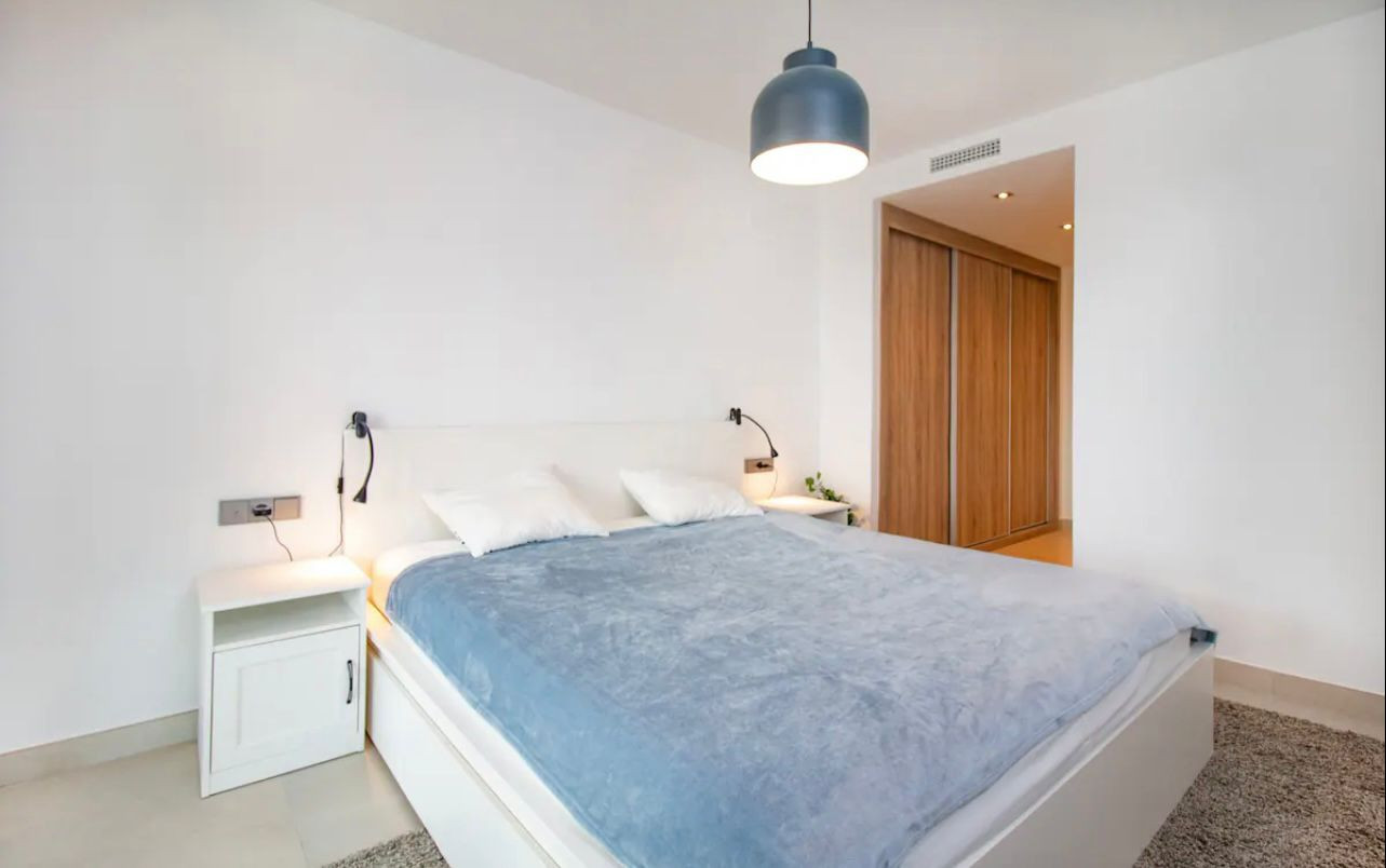 Piso de 3 Dormitorios y 2 Baños en venta en Benahavís