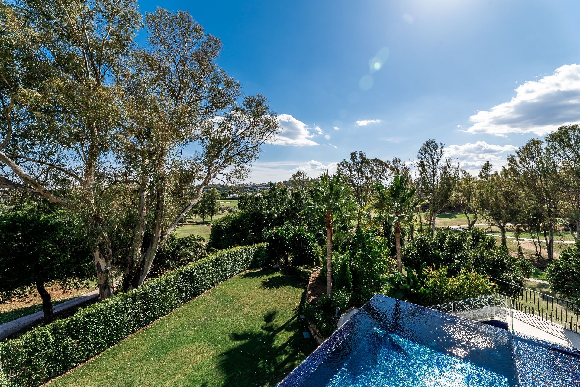 Casa de 6 Dormitorios en venta en Nueva Andalucía, Marbella
