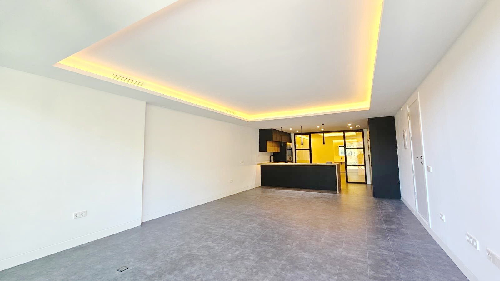 Piso de 1 Dormitorio y 1 Baño en venta en Nueva Andalucía